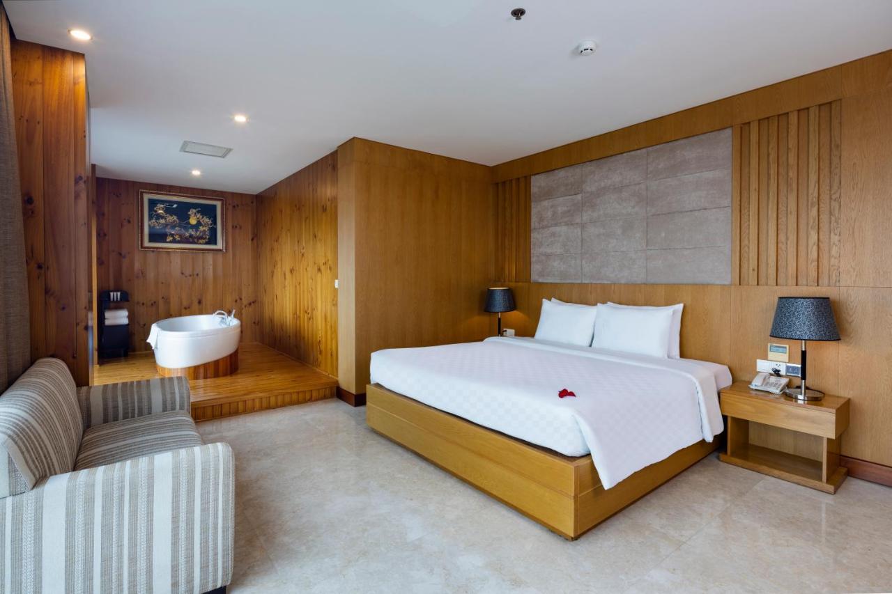 Eden Star Saigon Hotel Ho Chi Minh City Exterior photo